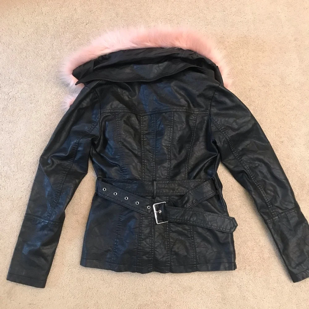 Black Faux Leather Jacket Pink Faux Fur Collar Womens Small US 4 Crop Moto Rebel - Picture 3 of 16